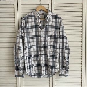 American Eagle blue/gray plaid flannel size small